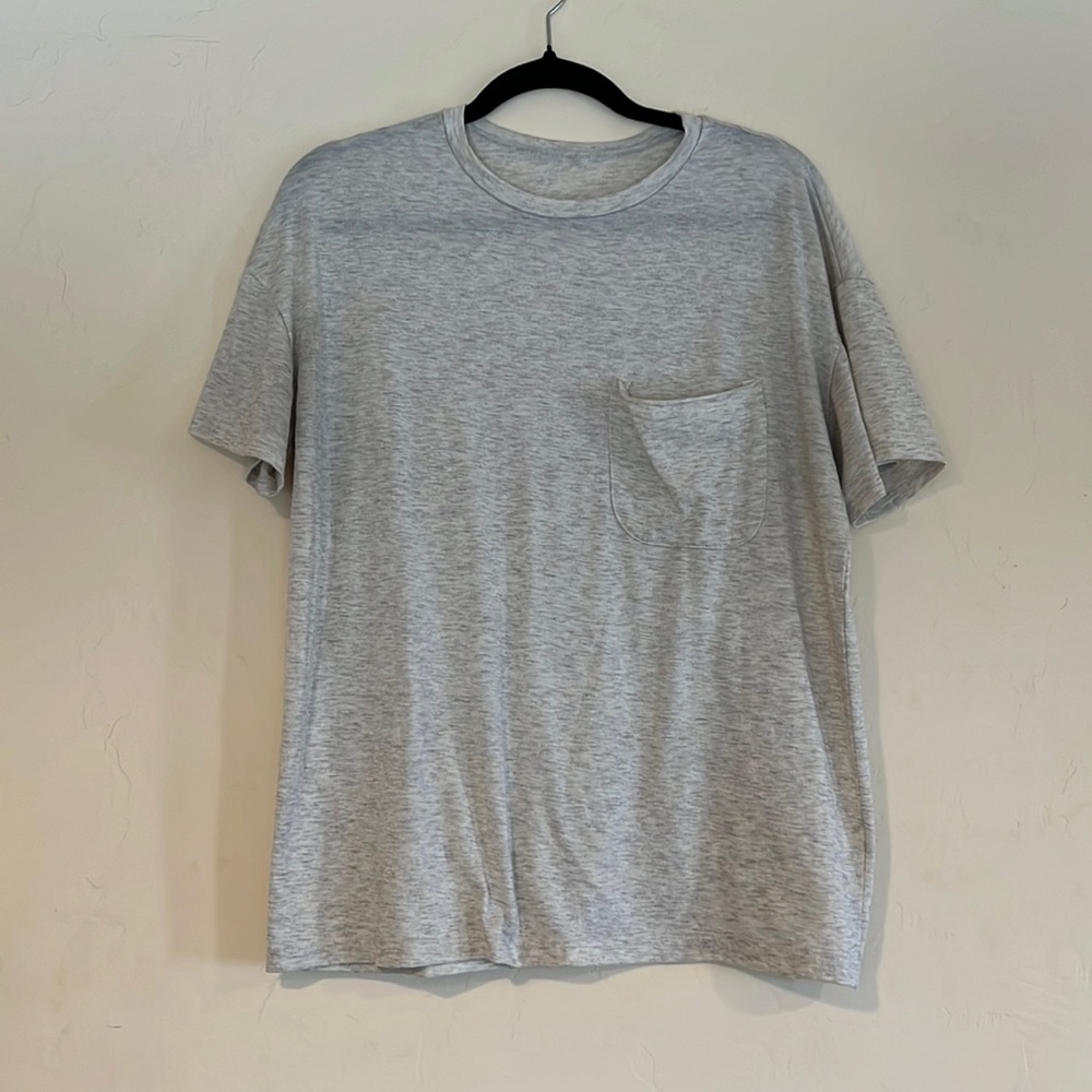 OVERSIZED T SHIRT